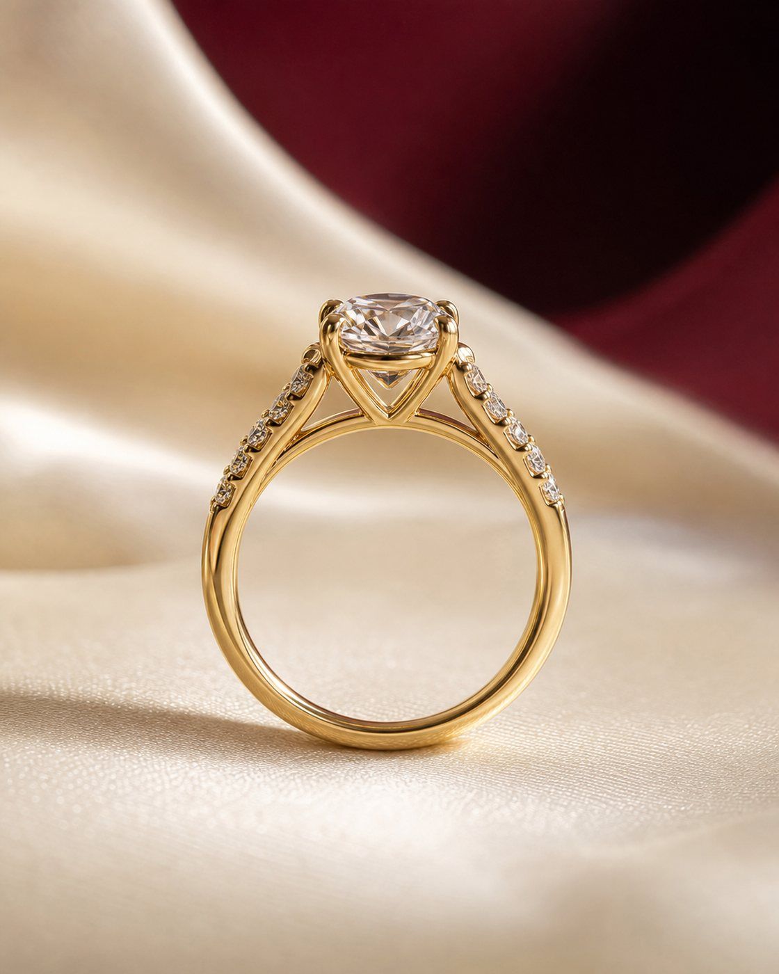 Side profile of round gallery ring with sidestones